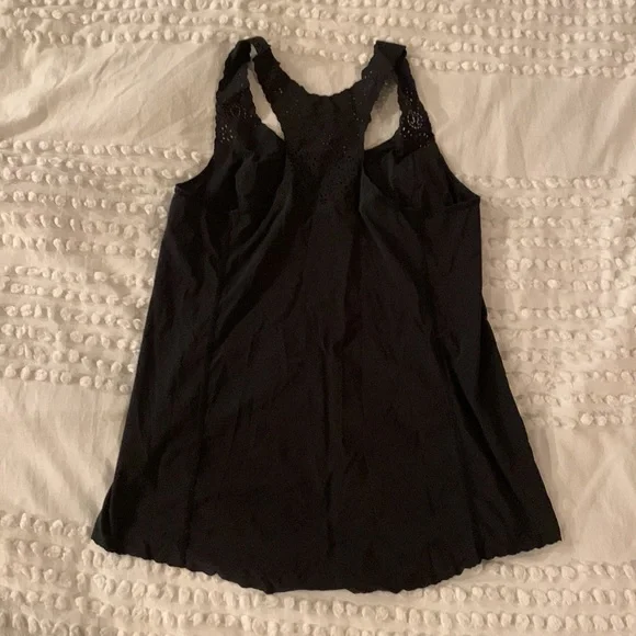 Lulu lemon black top - Picture 2 of 5